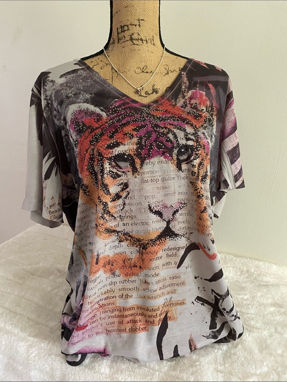 Lane Bryant Multicolor Tiger Print V-Neck Short Sleeve Top